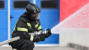 Сотрудник пожарно-спасательной службы 