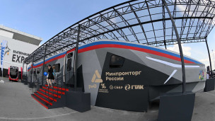 Полноразмерный макет сверхскоростного поезда для ВСМ