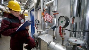 Сотрудница районной тепловой станции