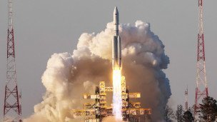 Ракета-носитель "Ангара-А5" во время старта