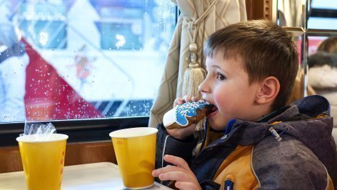  Ребенок в вагоне