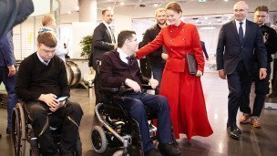 anna-civileva-i-uchastniki-konkursa-dizajna-adaptivnoj-odezhdy-na-krylyah