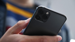 Телефон в руках