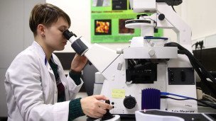 Атомный силовой микроскоп в Научно-технологическом парке биомедицины в Первом государственном медицинском университете имени Сеченова.