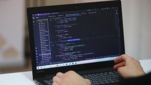OS-Windows-na-komp'yutere-vo-vremya-programirovaniya