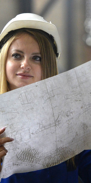 Сотрудница технического отдела