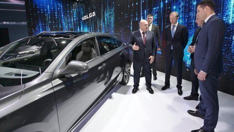 Михаил Мишустин на выставке "Цифровая индустрия промышленной России"