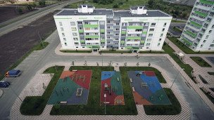 Благоустроенный двор