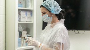 Медсестра в кабинете