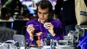 Участник чемпионата "Битва роботов"