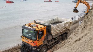  Уборка мазута в Краснодарском крае после разлива в Черном море