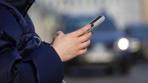 Телефон в руках