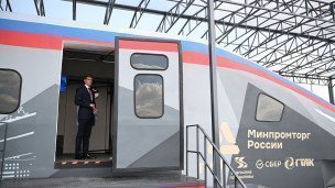 Полноразмерный макет сверхскоростного поезда для ВСМ