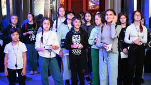 Дети на выставке 