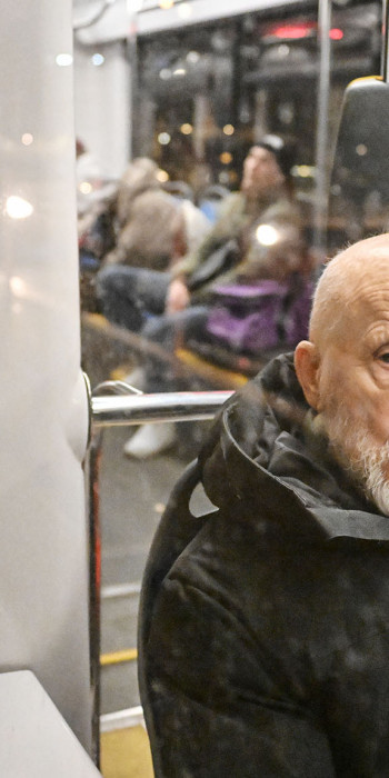 Пассажиры трамвая