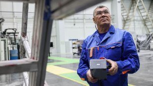 Рабочий на производстве