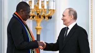 Рrezident-RF-Vladimir-Putin-i-vitse-prezident-YUAR-Pol-Mashatile