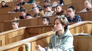 Студенты во время занятий 