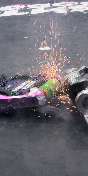 Поединок роботов