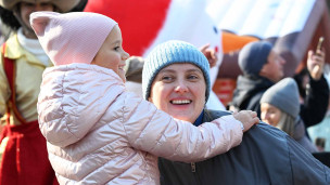 женщина с ребенком