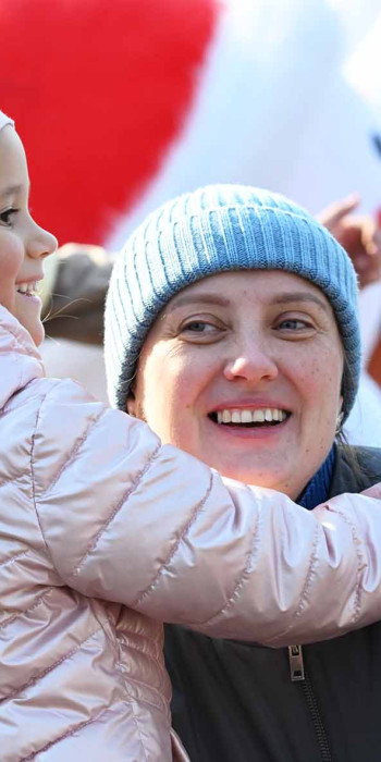 женщина с ребенком