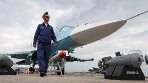 Российский многофункциональный фронтовой сверхзвуковой истребитель-бомбардировщик Су-34