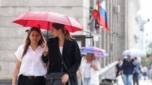 Горожане на улице города Курск