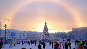 Новогодняя елка на центральной площади города Кирова