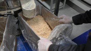 Gotovaya-produktsiya-"izolyant-gorokhovogo-belka"