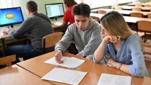 Студенты на практических занятиях