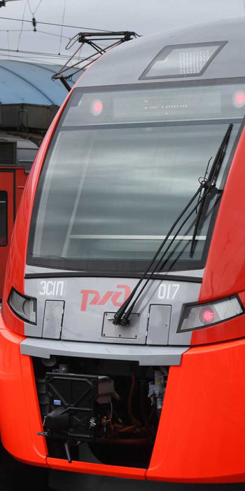 Поезд Ласточка на станции