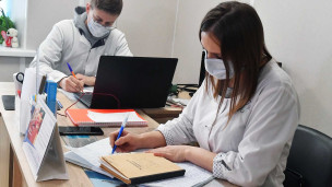 Врачи за работой