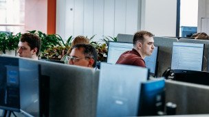 Сотрудники в офисе
