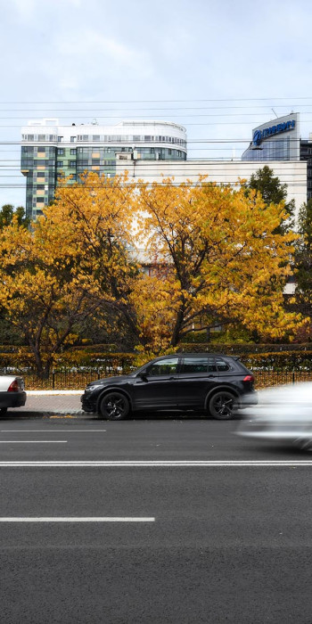 Машины на улице