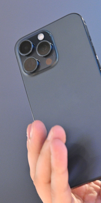 Смартфон  в руке 