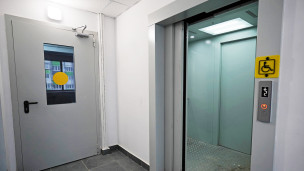 Lift-v-novom-zhilom-dome