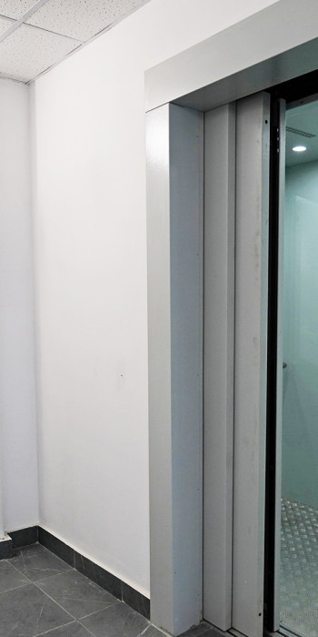 Lift-v-novom-zhilom-dome