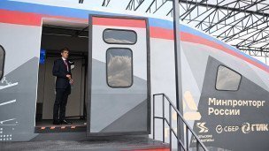 Полноразмерный макет сверхскоростного поезда для ВСМ