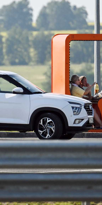 Зона отдыха на трассе