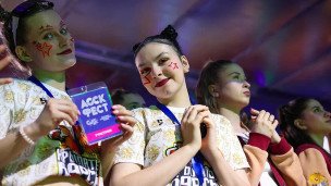 devushki-festival-na-studencheskogo-sporta