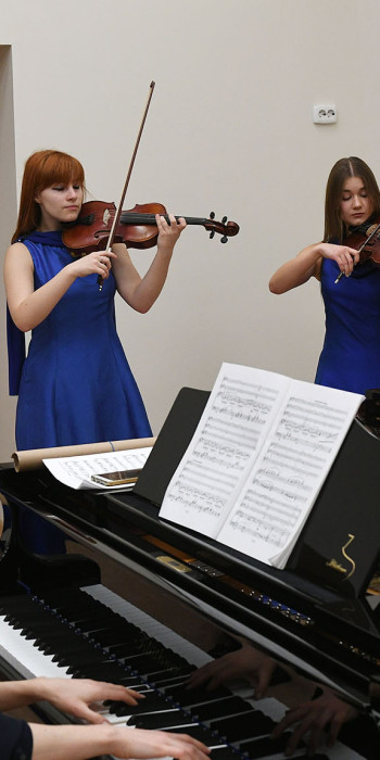 Занятия в детской музыкальной школе