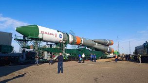 Вывоз ракеты "Союз-2.1а" с грузовым кораблем "Прогресс МС-24" на стартовый комплекс космодрома Байконур