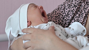 Новорожденный в перинатальном центре