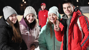 радостная молодежь 