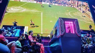 Игроки  участвуют в соревнованиях группового этапа Фиджитал игр