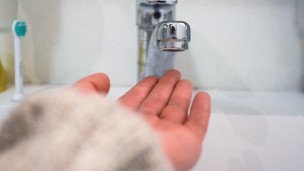 Кран с водой