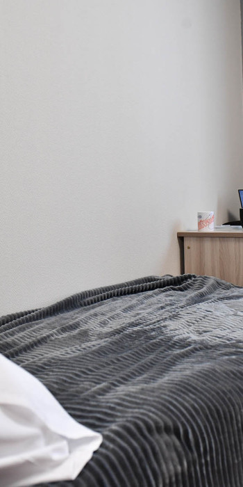 Жилая комната в открывшемся общежитии 