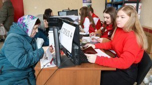  Выдача гуманитарной помощи жителям