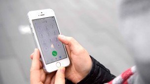 Телефон в руках