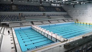 Длинный бассейн во Дворце водных видов спорта